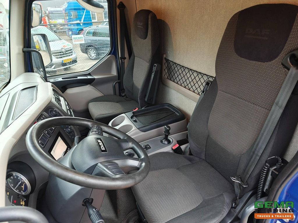DAF LF 180 FA 4x2 Daycab Euro6C – Laderampe/Maschinentransporter 5,3m + Seilwinde 5900kg – Anhängerkupplung – TÜV 09/2026 – Neubau!