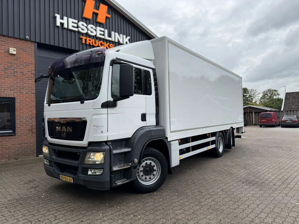MAN TGS 26.320 Koffer Stuuras AHK 2500KG LBW 580.347KM! NL Truck