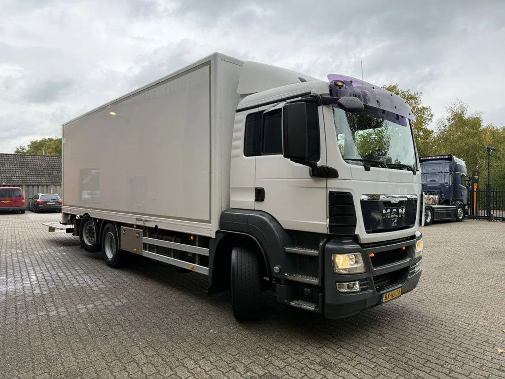 MAN TGS 26.320 Koffer Stuuras AHK 2500KG LBW 580.347KM! NL Truck