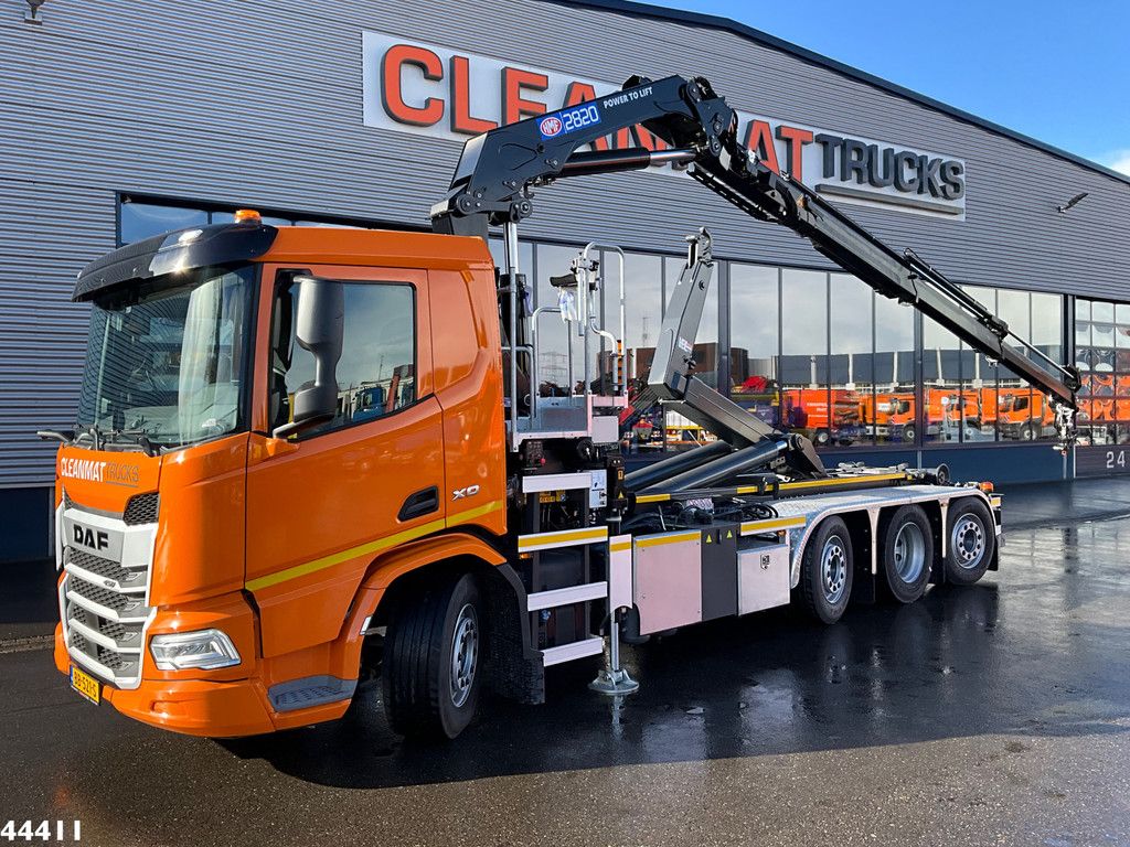 DAF FAQ XD 450 8x2 Euro 6 HMF 28 Tonmeter laadkraan