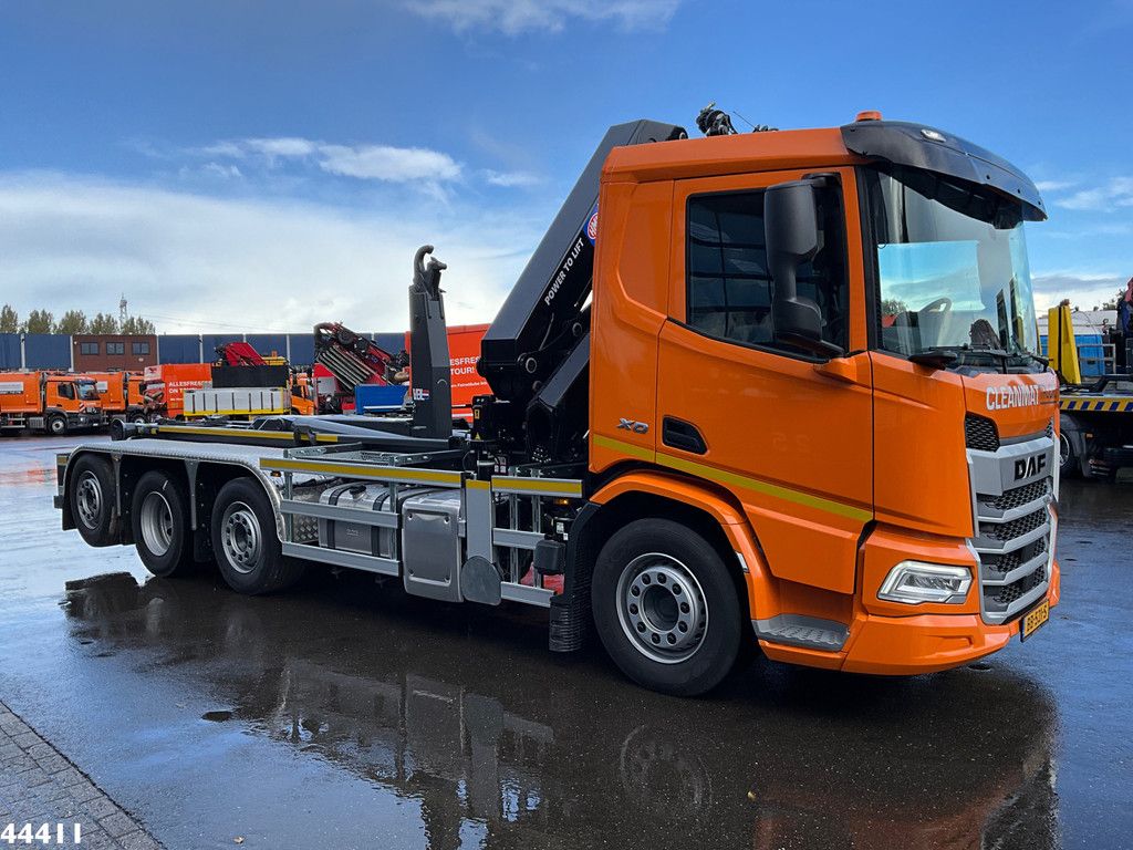 DAF FAQ XD 450 8x2 Euro 6 HMF 28 Tonmeter laadkraan