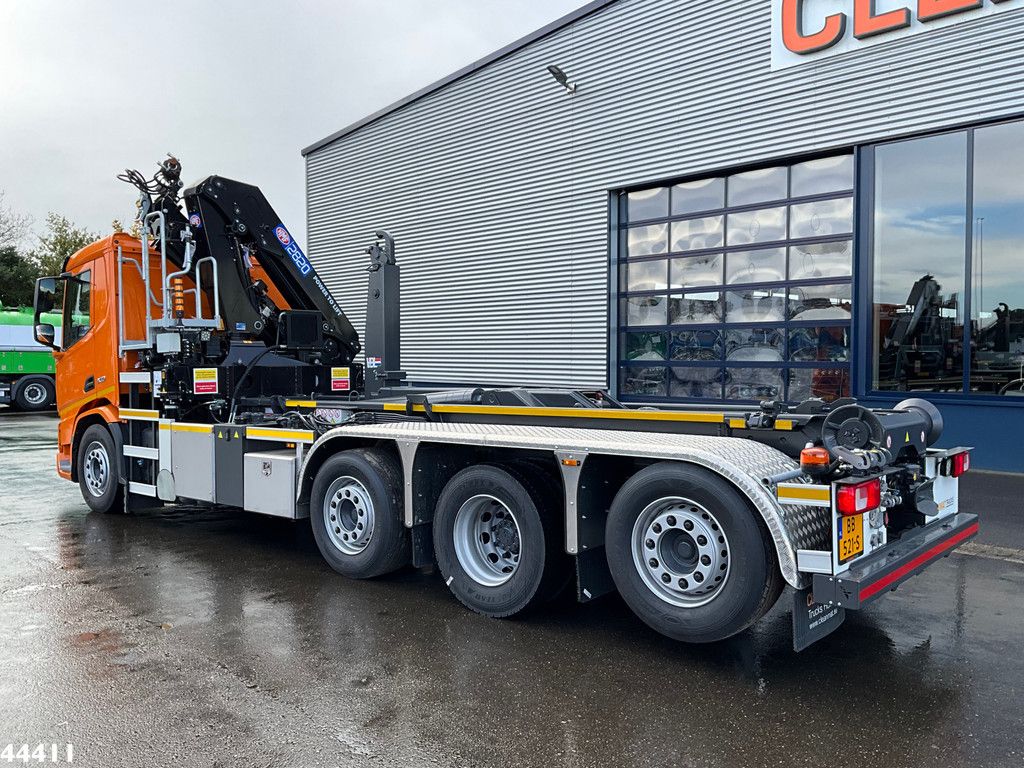 DAF FAQ XD 450 8x2 Euro 6 HMF 28 Tonmeter laadkraan