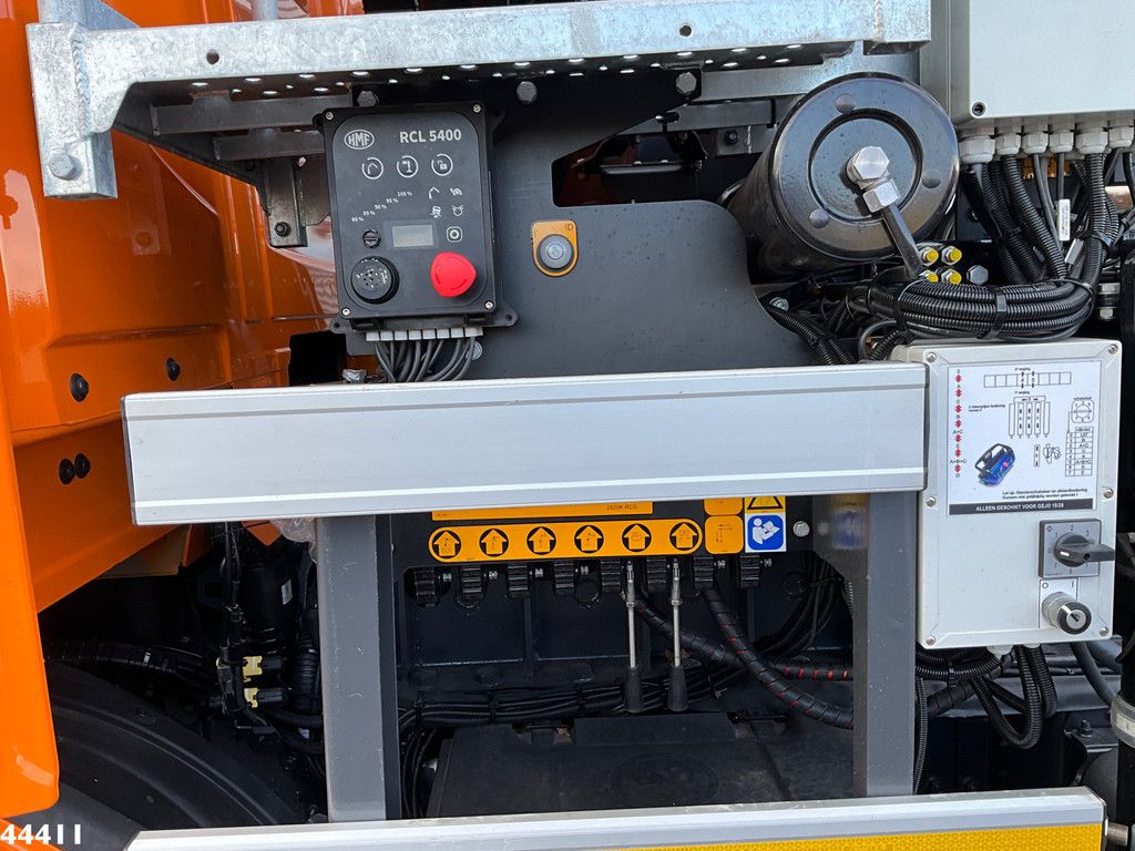 DAF FAQ XD 450 8x2 Euro 6 HMF 28 Tonmeter laadkraan