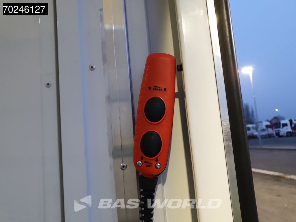 Mercedes Sprinter 515 CDI Automaat 1000kg Laadklep Zijdeur Dubbellucht Bakwagen MBUX Airco Cruise CarPlay D'Hollandia Euro6 Koffer Meubelbak 21m3 A/C Cruise control