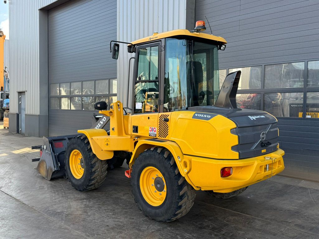 Volvo L30G