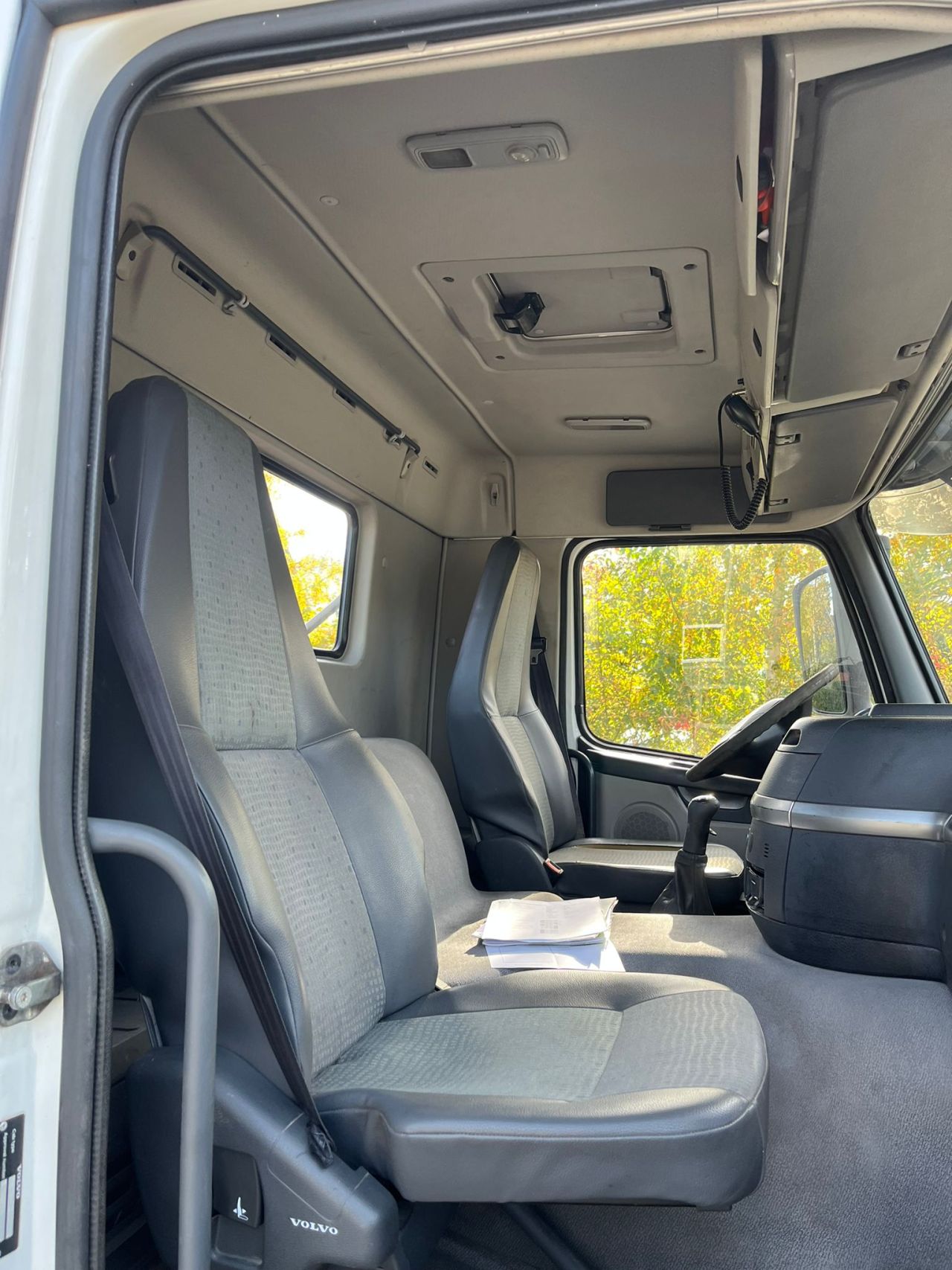 Te koop / Volvo fm9 / kipper / Palfinger / knijper auto / 4x2