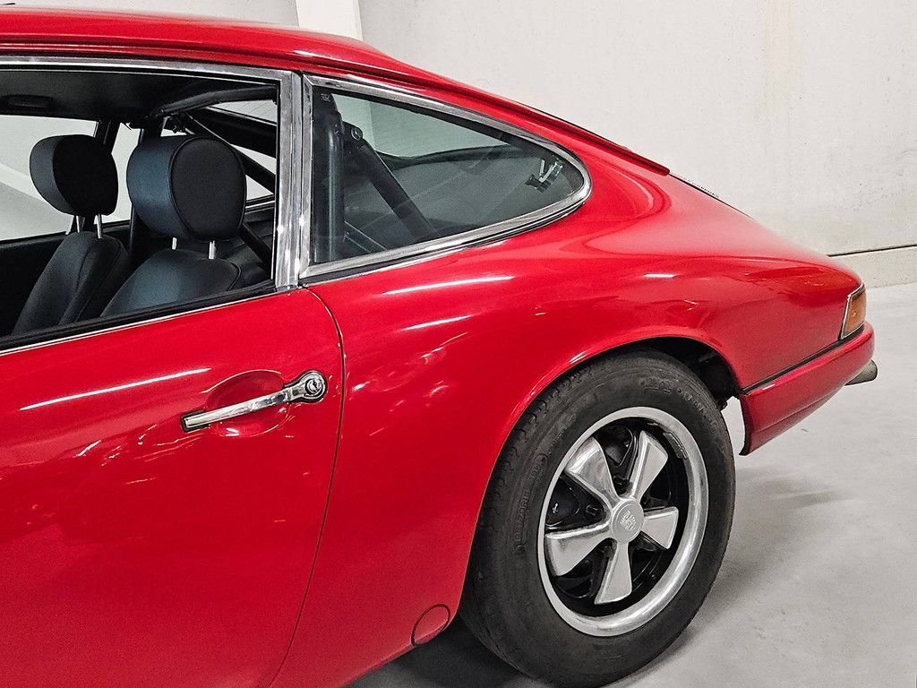 Porsche 911 (Margin)
