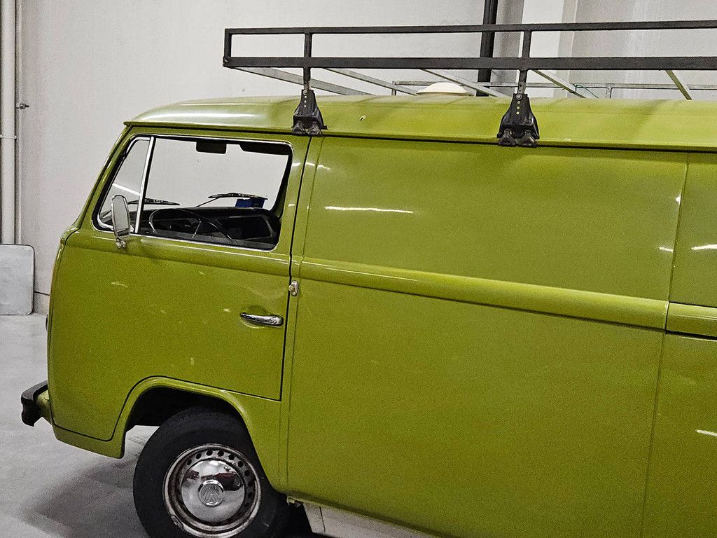 Volkswagen T2 _ 1.6 (Margin)