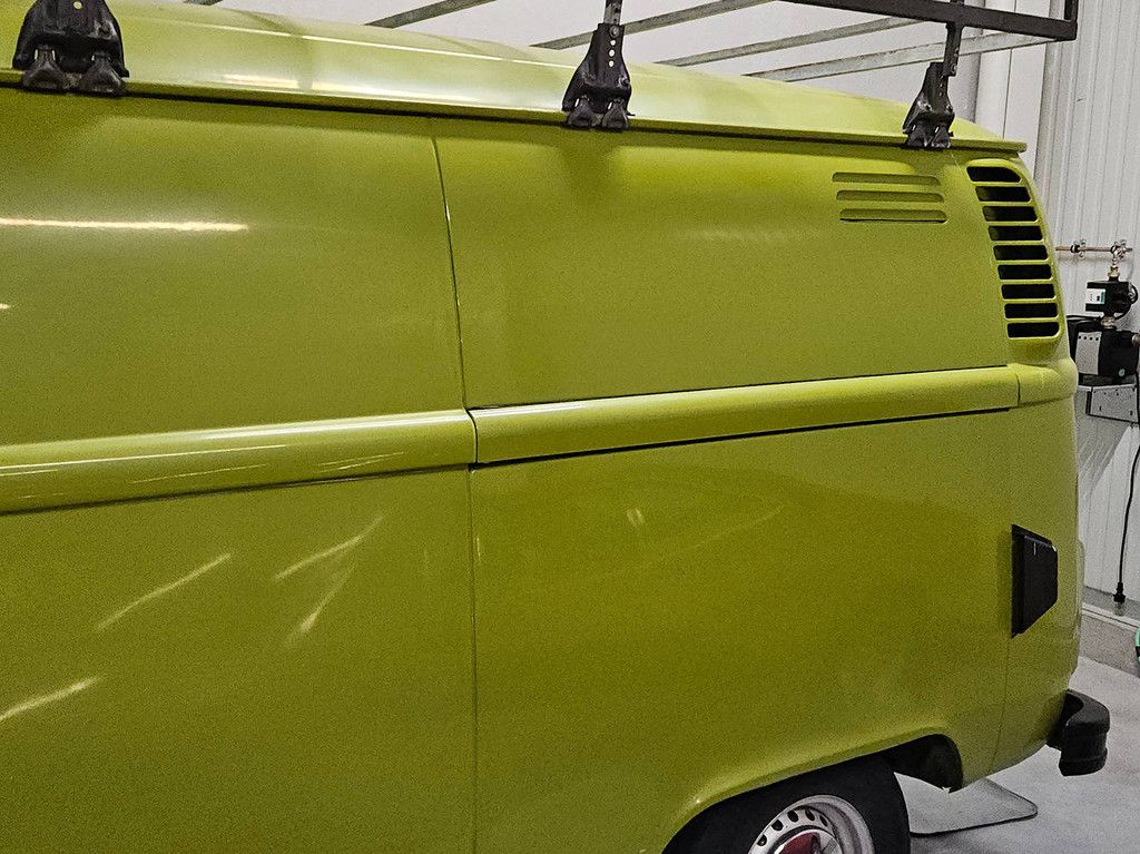 Volkswagen T2 _ 1.6 (Margin)