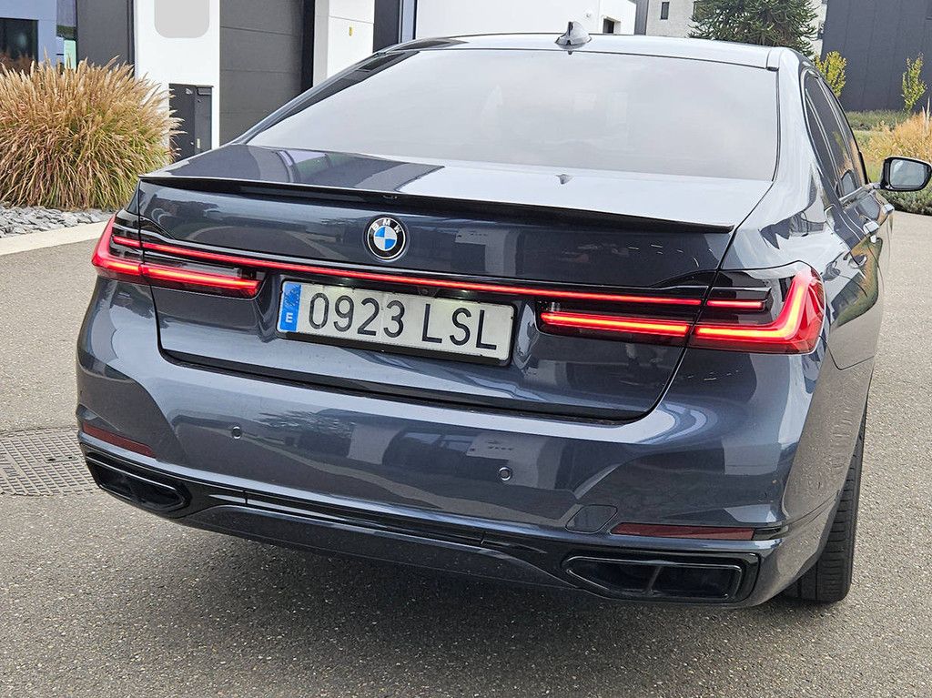 BMW 750 Ld xDrive (Margin)