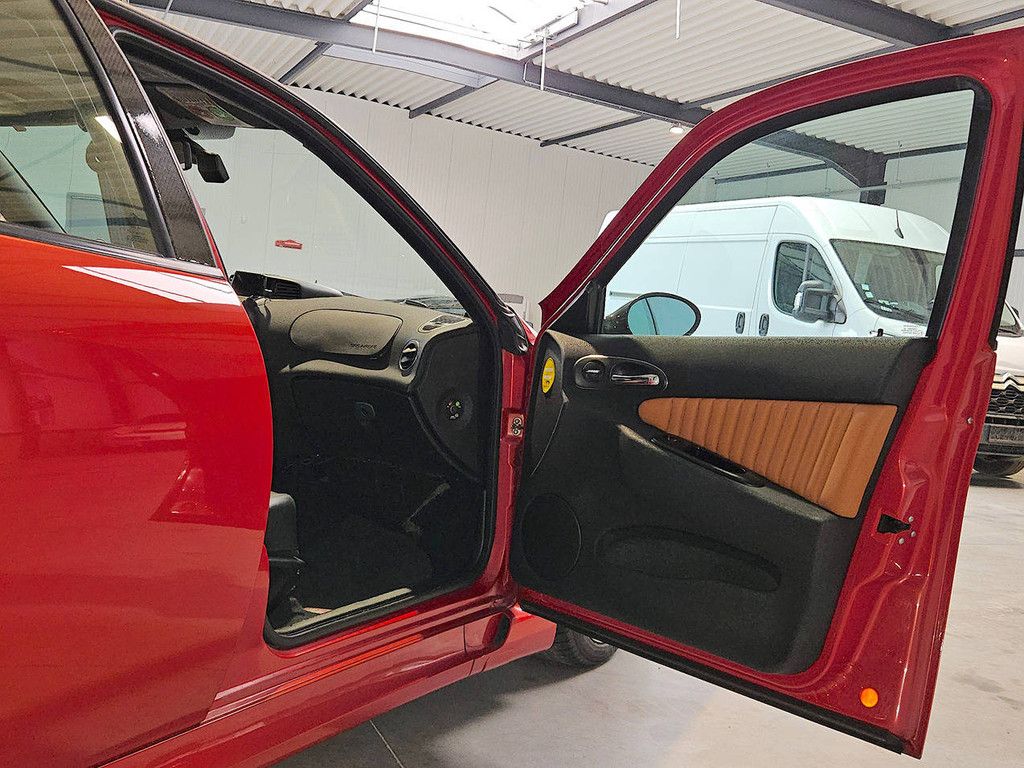 Alfa Romeo 156 GTA (Rosso Miro)