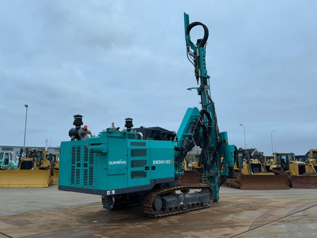 Sunward SWDH102S (Sandvik DX800 / Furukawa HCR L90-E5)