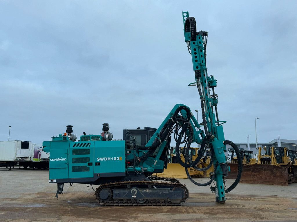Sunward SWDH102S (Sandvik DX800 / Furukawa HCR L90-E5)