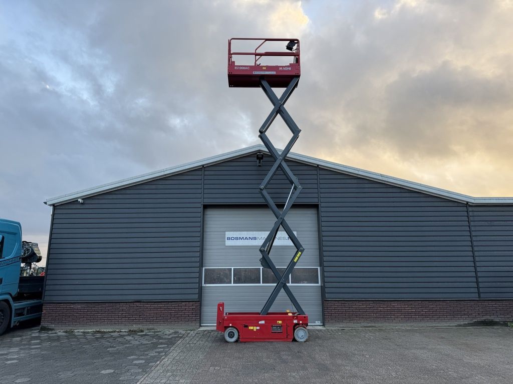 Magni ES1008 AC schaarhoogwerker BJ 2023