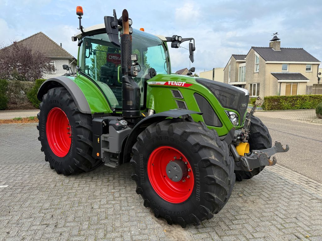 Fendt 724 Vario Gen 6 Profi Plus