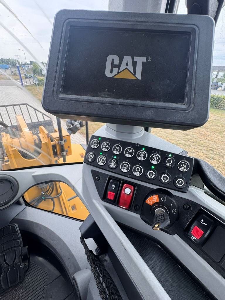 CAT 938M - 13.320 hours - 2020