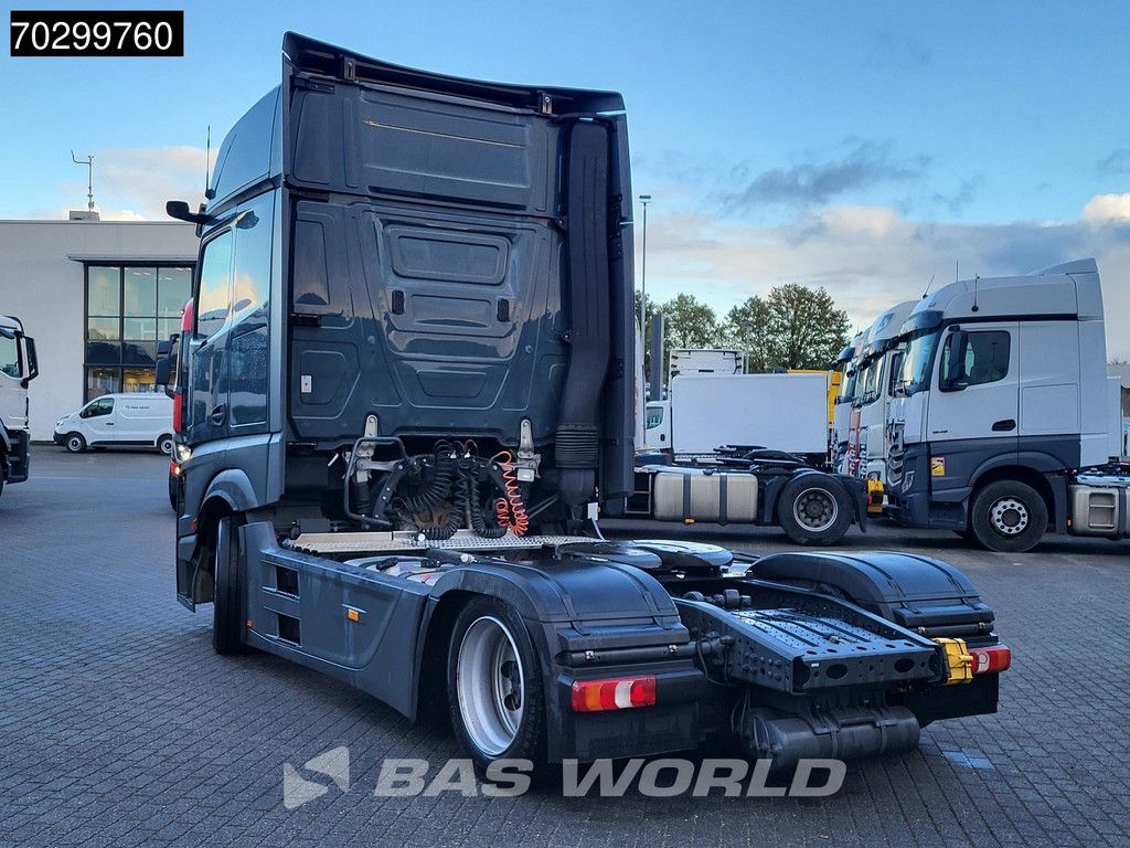 Mercedes Actros 1842 4X2 GigaSpace Mega Retarder 2xTanks ACC Standklima Euro 6