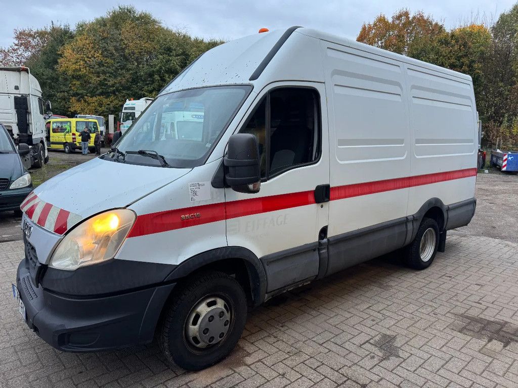Iveco Daily **35C15-EURO 5-MOTOR 3.0**