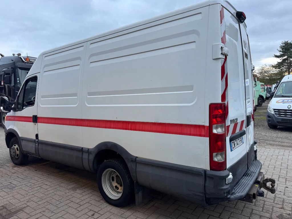 Iveco Daily **35C15-EURO 5-MOTOR 3.0**