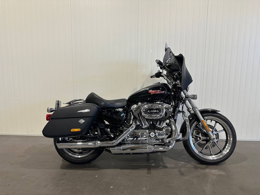 Motorrad Harley-Davidson Chopper XL 1200T Superlow Benzin 2017 (Margin)
