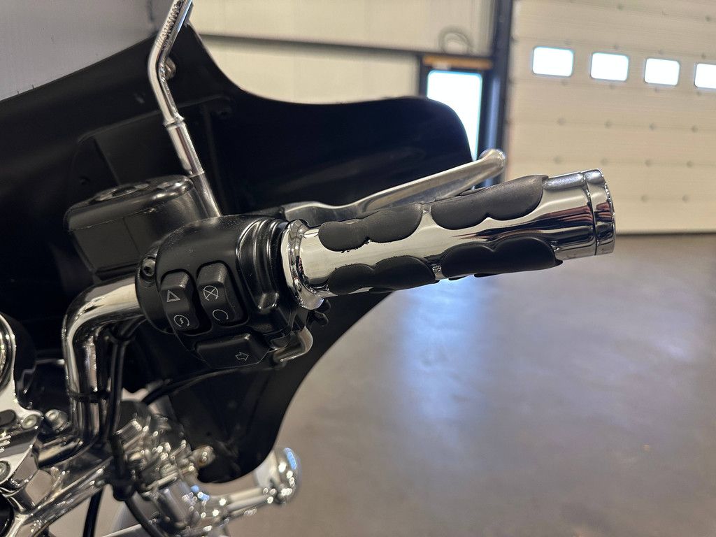 Motorrad Harley-Davidson Chopper XL 1200T Superlow Benzin 2017 (Margin)