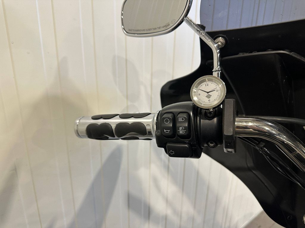 Motorrad Harley-Davidson Chopper XL 1200T Superlow Benzin 2017 (Margin)