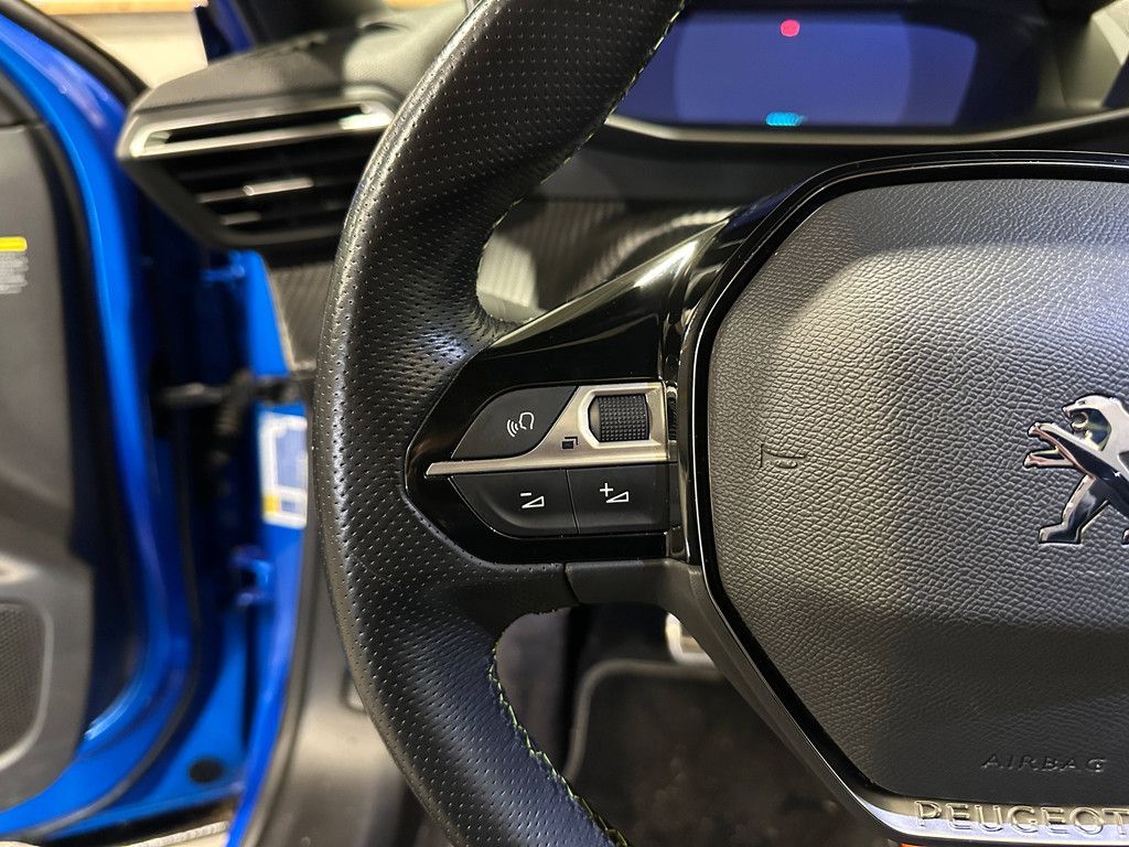 Peugeot e-2008 EV GT Electric 136 hp 2021 (Margin)