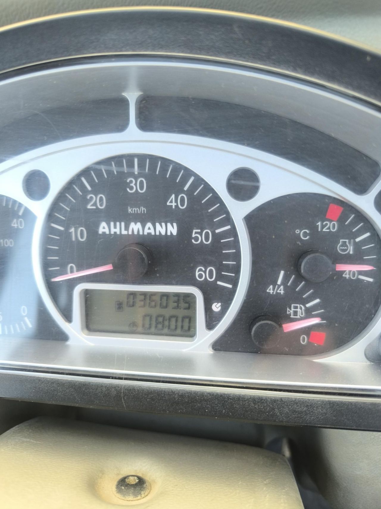 AHLMANN AS150E