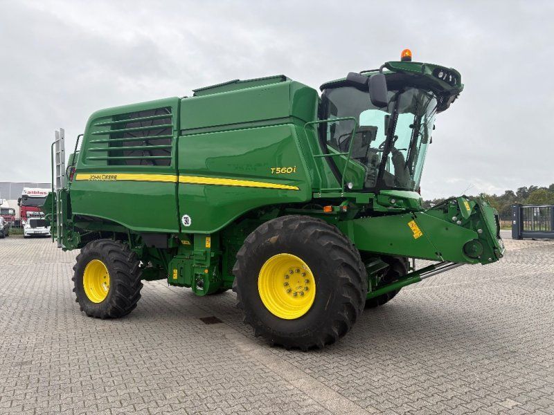 John Deere T560I