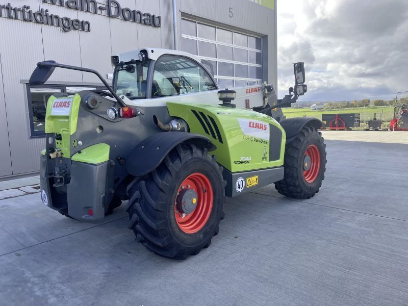 Claas SCORPION 7044