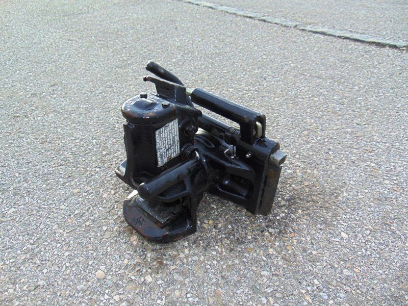 Steyr Anhängekupplung automatisch, 320mm