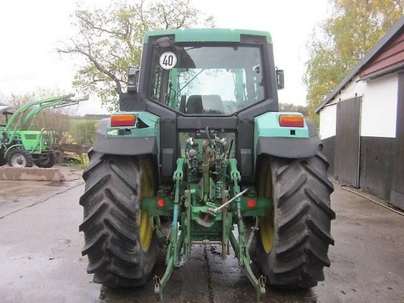 John Deere 6400