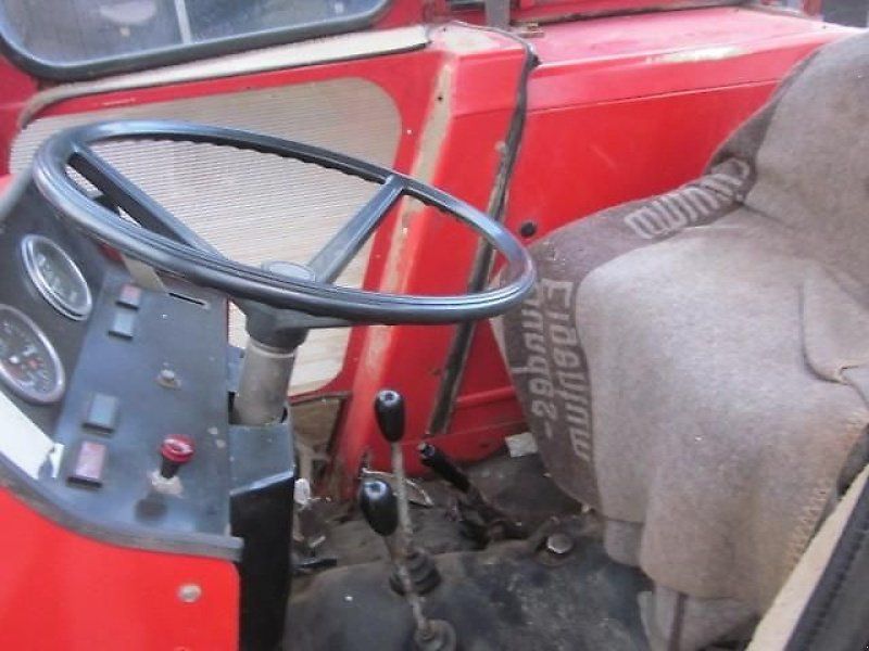 Massey Ferguson 274
