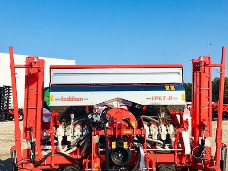 Siewnik teleskopowy 8-rzędowy Ozdoken VPKT-DG8 z nawożeniem wgłę