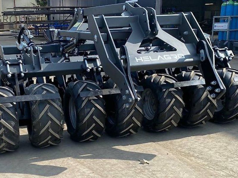 Agregat talerzowy uprawowo-siewny z wałem oponowym AUTW 3m