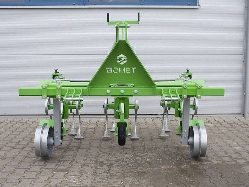 Bomet pielnik z prowadzeniem ręcznym Nembus P470