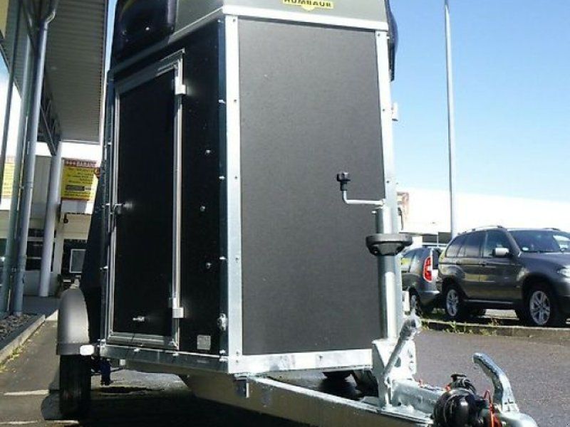 Humbaur Equitos Plywood  Sattelkammer Pferde