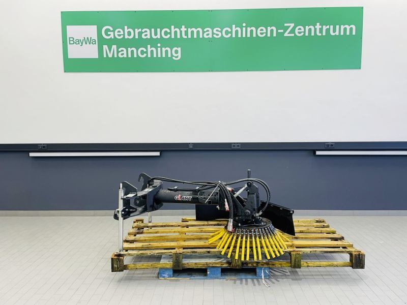 Giant WILDKRAUTBÜRSTE 2300 MM