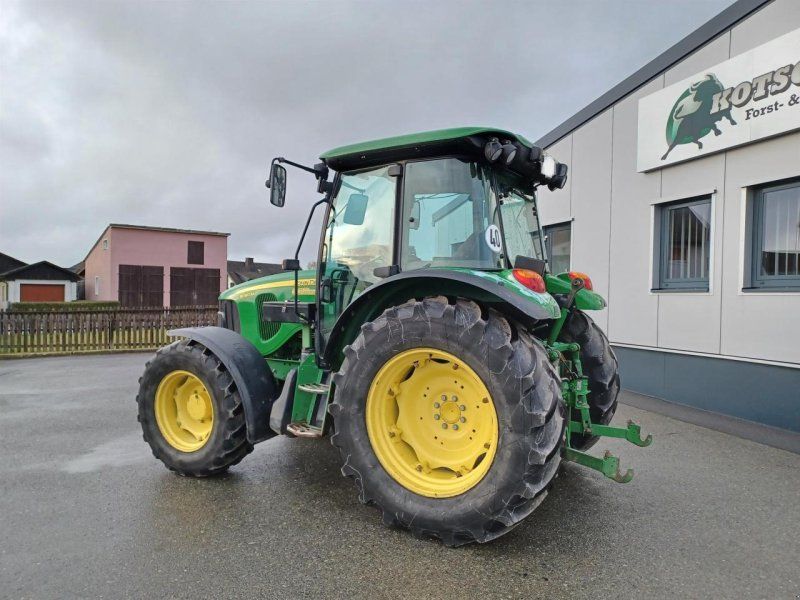 John Deere 5080M