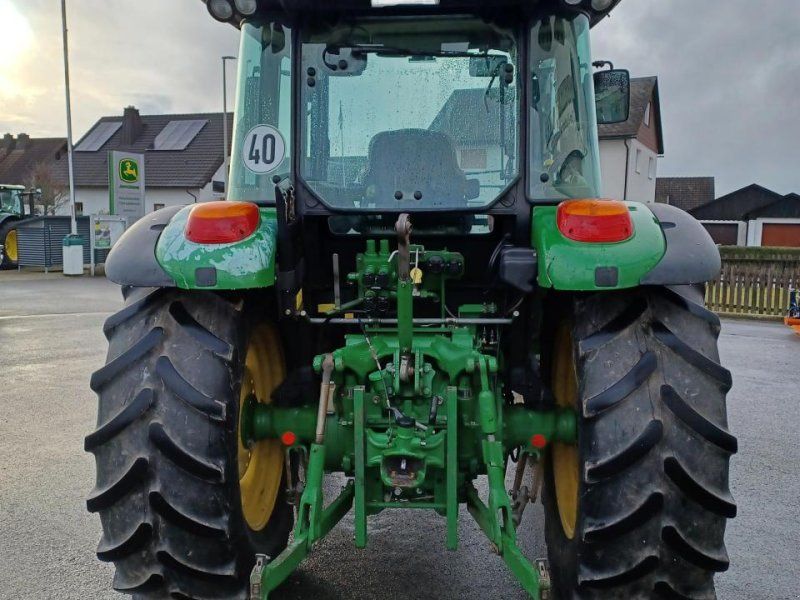 John Deere 5080M