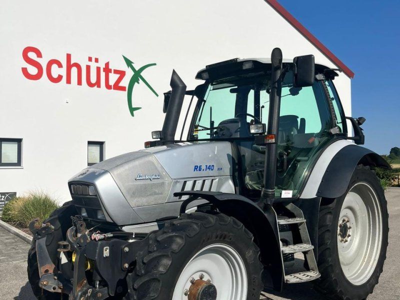 Lamborghini R6.140 DCR mit Frontzapfwelle und Frontkraftheber, Pflegeschlepp