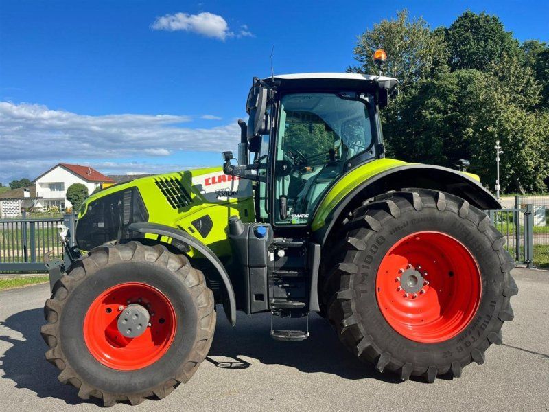 Claas Axion 870 CMATIC mit S10 GPS und Cebis Touch, Vorderreifen NEU