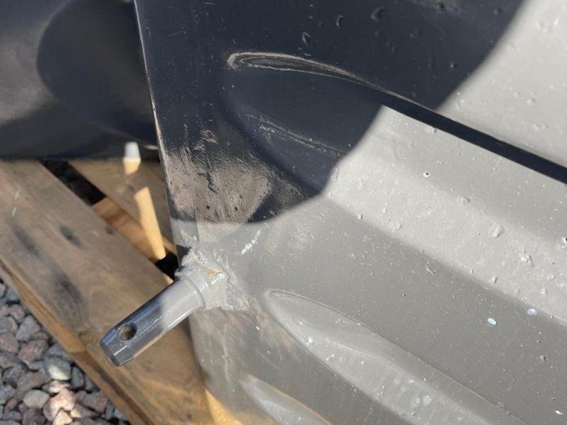 Claas Frontgewicht 600 kg, NEU