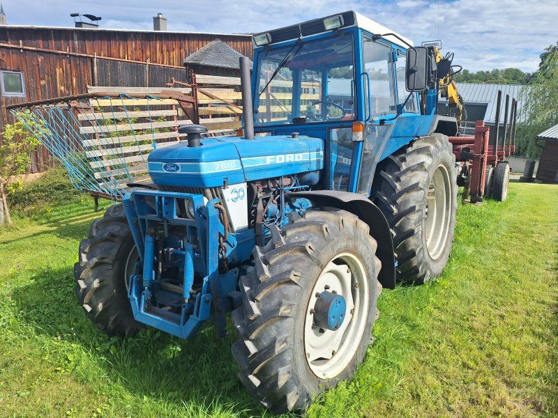 Ford 7610 A  komplett mit Holzrückewagen, Ladekran und Holzzange. (Ve