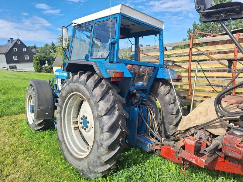 Ford 7610 A  komplett mit Holzrückewagen, Ladekran und Holzzange. (Ve