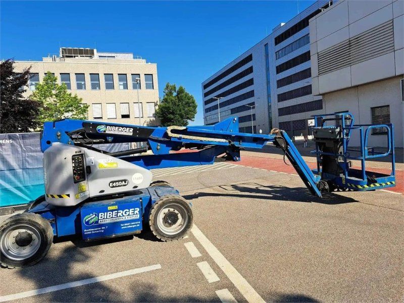 JLG E450AJ