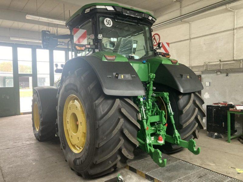 John Deere 8R370