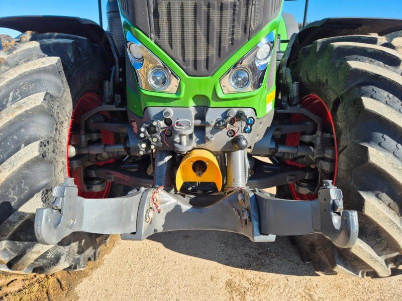 Fendt 936 Vario S4 mit FH+FZW