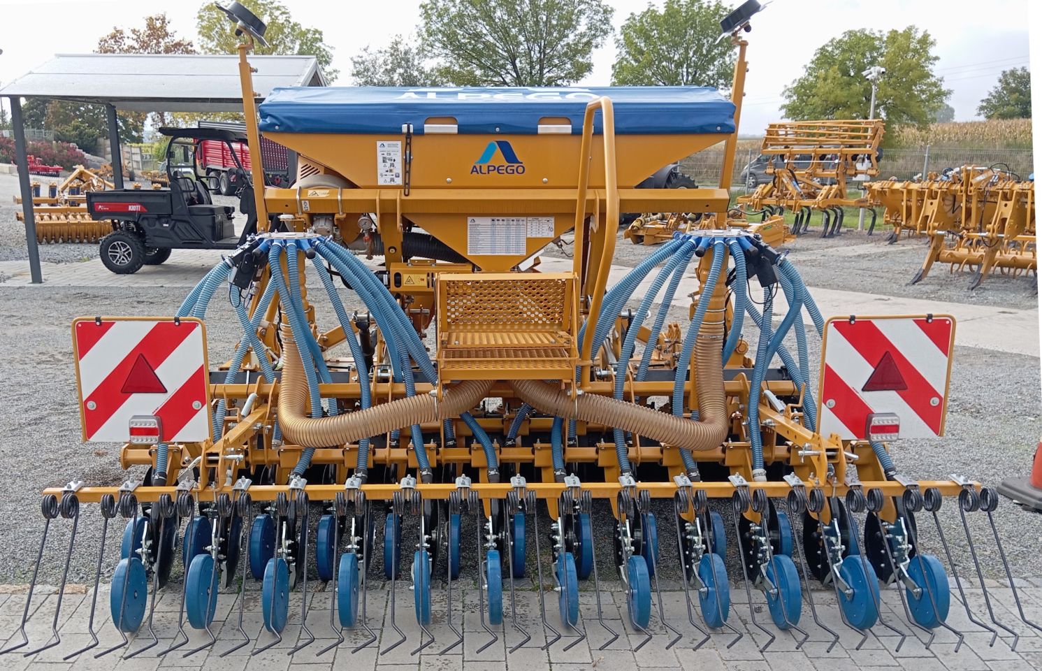 ALPEGO zaai-en grondbewerkingscombinatie Rotodent RM-300 + JET-M