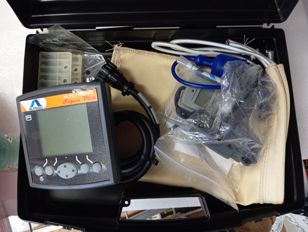 ALPEGO zaai-en grondbewerkingscombinatie Rotodent RM-300 + JET-M